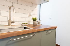ME43 • Luxury Apartment • Chic